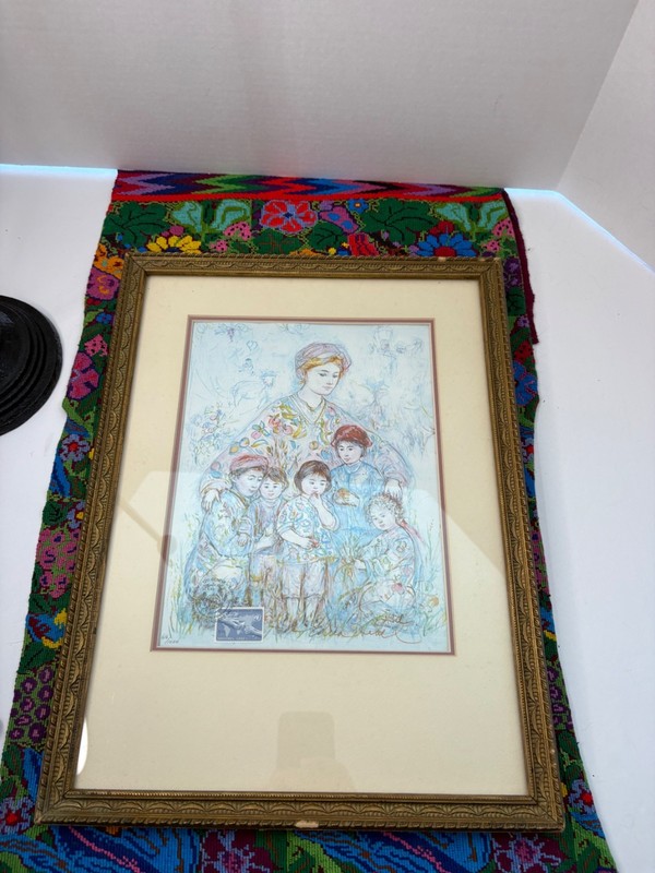 Edna Hibel 1983 «Mother Earth» Lithograph Original Frame Signed Stamped Numbered