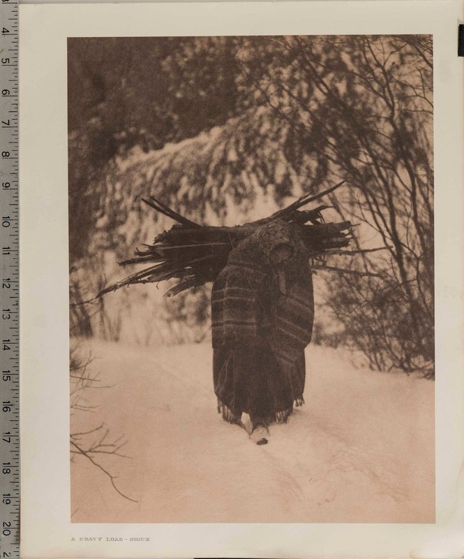 Edward S. Curtis «A Heavy Load – Sioux» Photogravure Art Print Native American