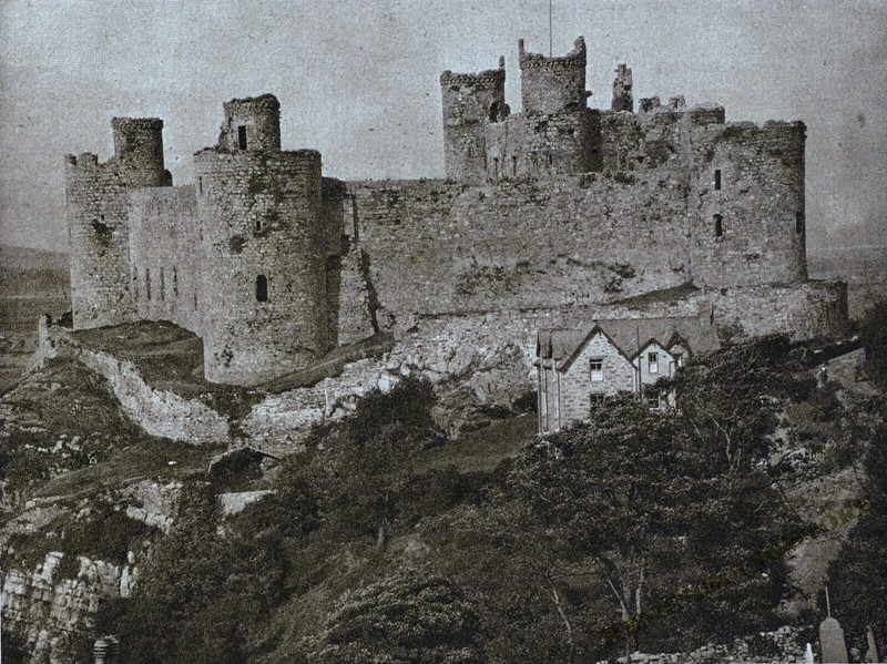 ALVIN LANGDON COBURN - Harlech Castle From The Rock © 1920