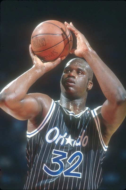 SHAQUILLE O’NEAL BASKETBALL POSTER PRINTS – CHOOSE DESIGN/SIZE/FRAMED OPTION? A