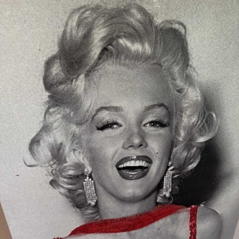 Marilyn Monroe Canvas Wall Art 4ft Large Red Dress 3D Glitter Glam Hollywood gallery