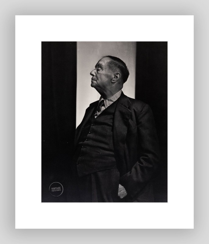VTG Yousuf Karsh Photo Print H G Wells Author EngravingPortrait 1943 Mat 13x15 gallery