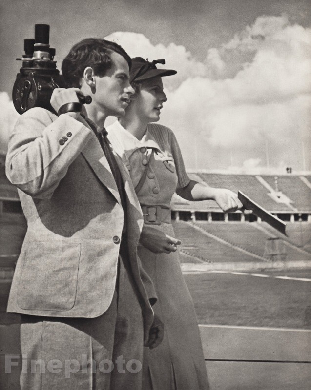1936 Vintage LENI RIEFENSTAHL Germany Olympics Movie Film Crew Photo Gravure