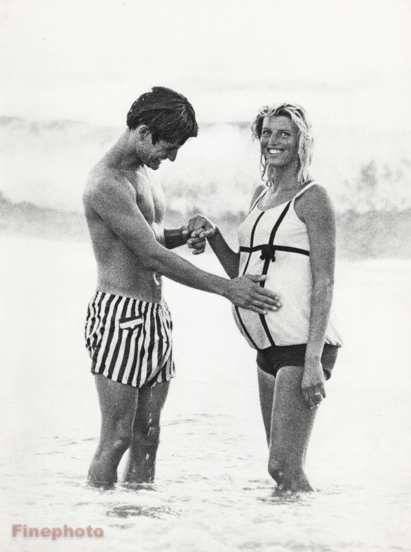 1960s Richard Avedon Pregnancy Couple Beach Maternity Parenting Photo Art 16×20