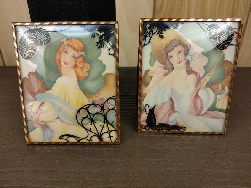 2 Lithograph with Convex Glass Frames, reverse painting, Morris & Bendien, 1920s
