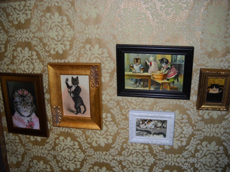 CATS HAVE HAPPY DAYS GARDENING 4 X 5 gold WOOD framed Victorian style print gallery