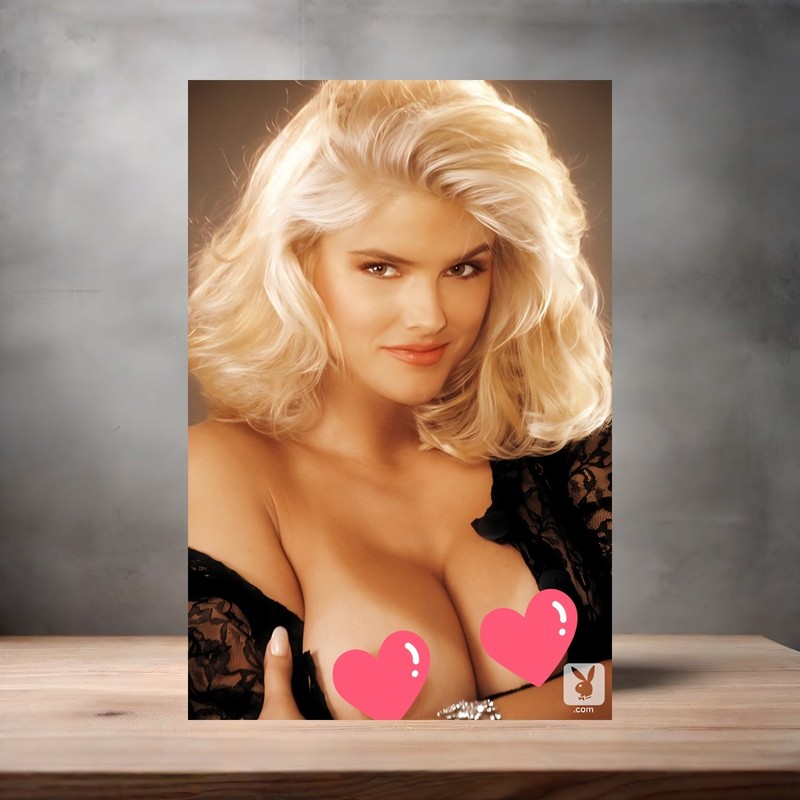 Anna Nicole Smith Mature posters on metal prints. Sexy, beautiful adult photos 2 gallery
