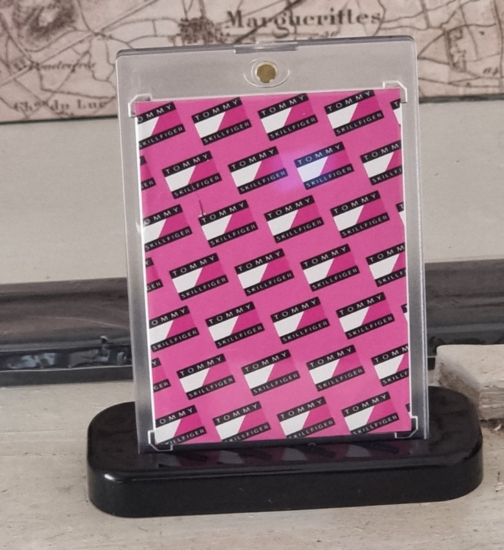 Marin Kitagawa Holo 1 of 1 in Magnetic case & stand Custom Spicy Waifu 2.5X3.5 gallery