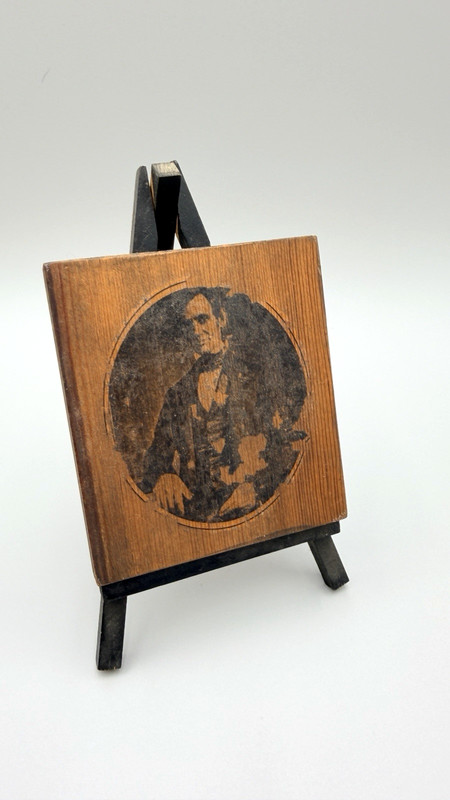 Vintage Small Young Abraham Lincoln Print On Wood Picture With Stand 6″