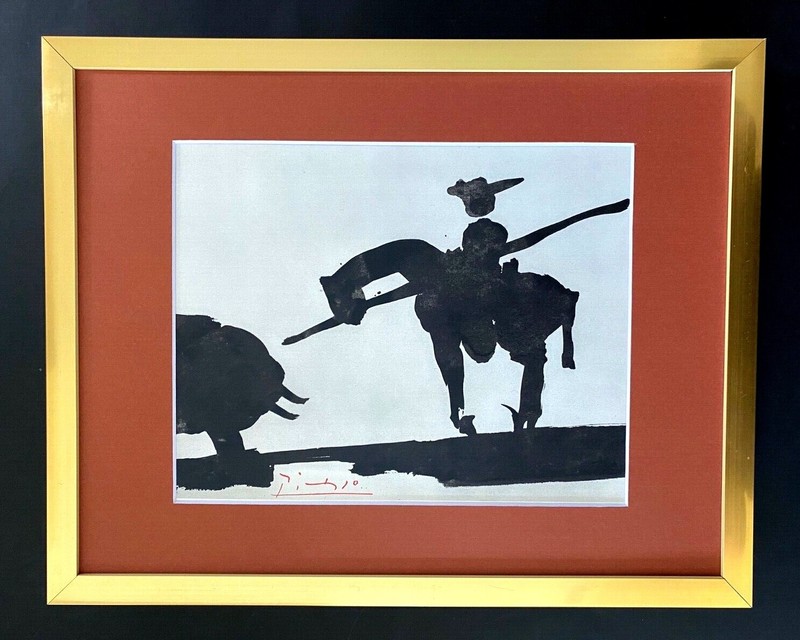 PABLO PICASSO + SUPERB 1961 SIGNED TOREROS PRINT MATTED 11 X 14