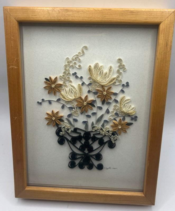 Paper Quilled Picture in Wooden Frame w Glass 8 3/4″ x 6 3/4″ VTG