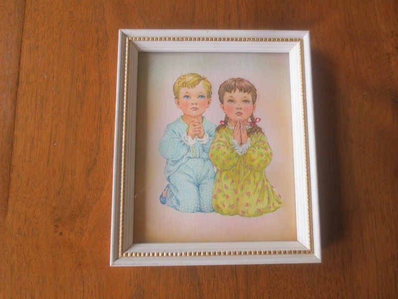 1950’s Framed Lambert PRAYING BOY & GIRL PRINT Wall Hanging – 5 1/2″ x 6 1/2″