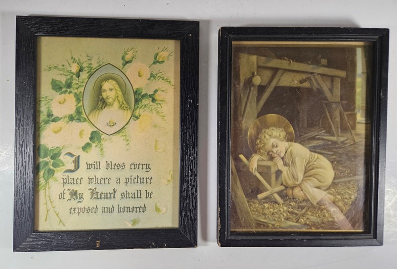 Two Vintage Framed Prints Sacred Heart Of Jesus And Sleeping Baby Jesus