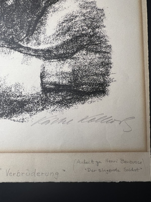 Käthe Kollwitz-Verbrüderung-1920s Lithograph on Laid Paper-Signed Knesebeck 204c gallery