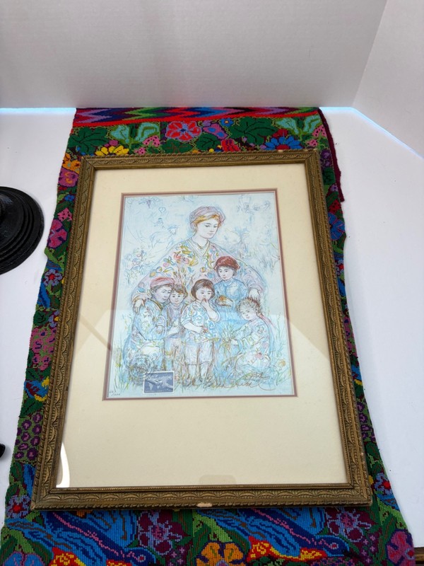 Edna Hibel 1983 "Mother Earth" Lithograph Original Frame Signed Stamped Numbered gallery