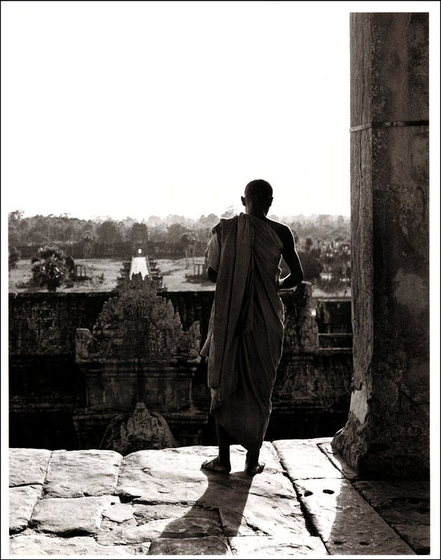 1997 Vintage Print 1954 Angkor Wat Cambodia Buddhist Monk Temple Terrace