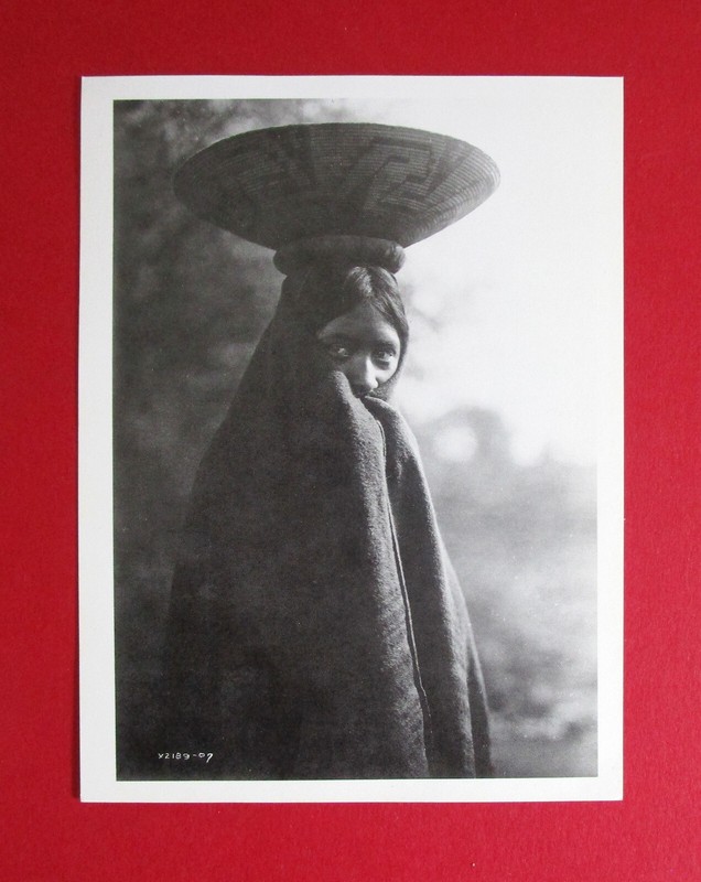 EDWARD CURTIS VINTAGE 4.8" x 6.4" B/W PHOTO ARTCARD AMERICAN INDIAN WOMEN gallery