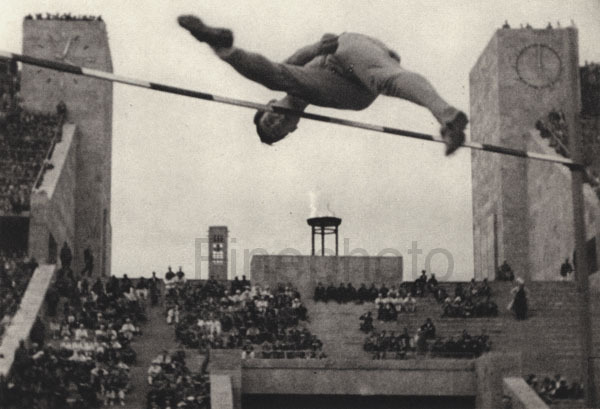 1936 Olympics HIGH JUMP Cornelius Johnson Asakuma Japan ~ RIEFENSTAHL ~ 2 Images