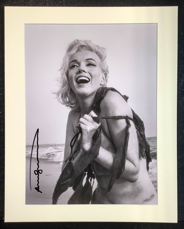 Iconic Marilyn Monroe – Andy Warhol hand signed – 16×20 Inch – FRAME READY
