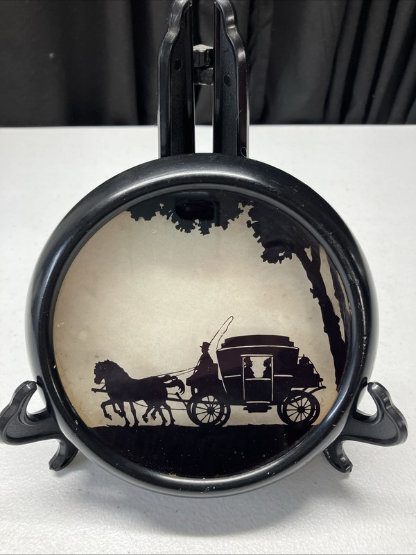 Vintage C.A. Richards «Silhouette Of An Old Coach “Print Reverse Painting Framed